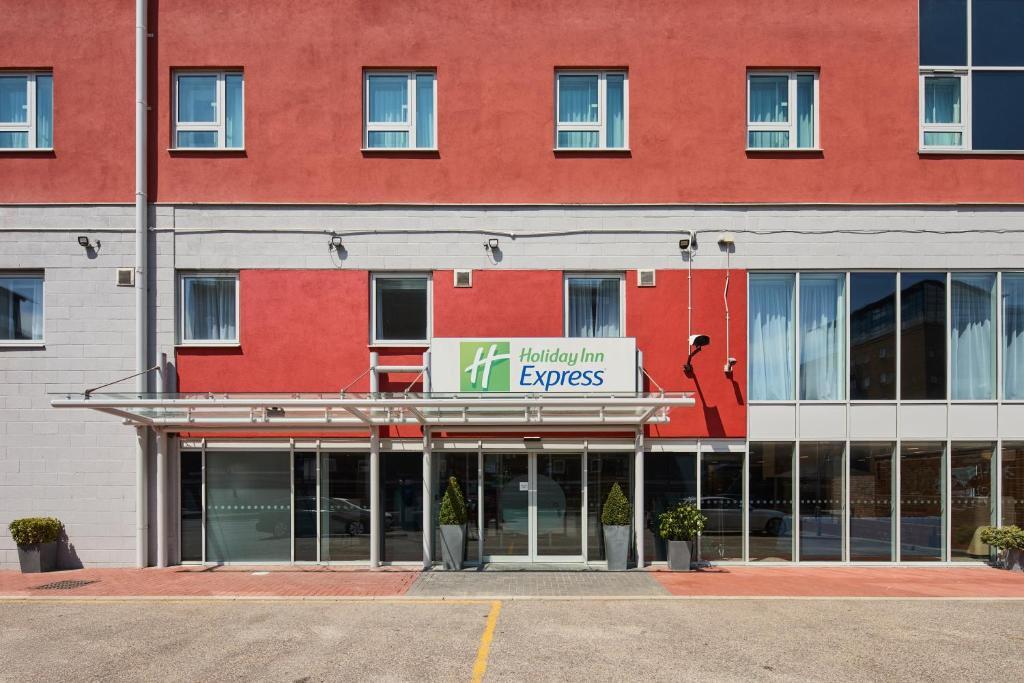 Holiday Inn Limehouse