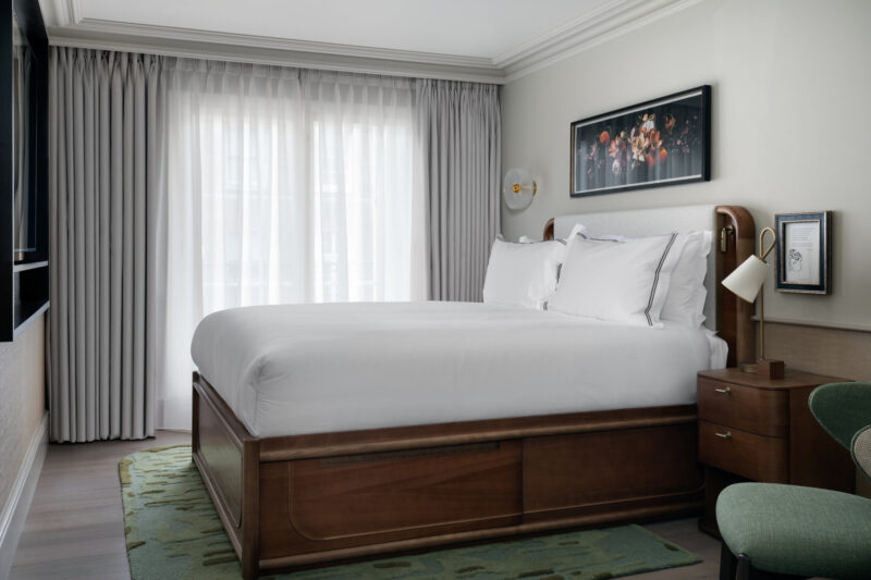 Montcalm Roopm