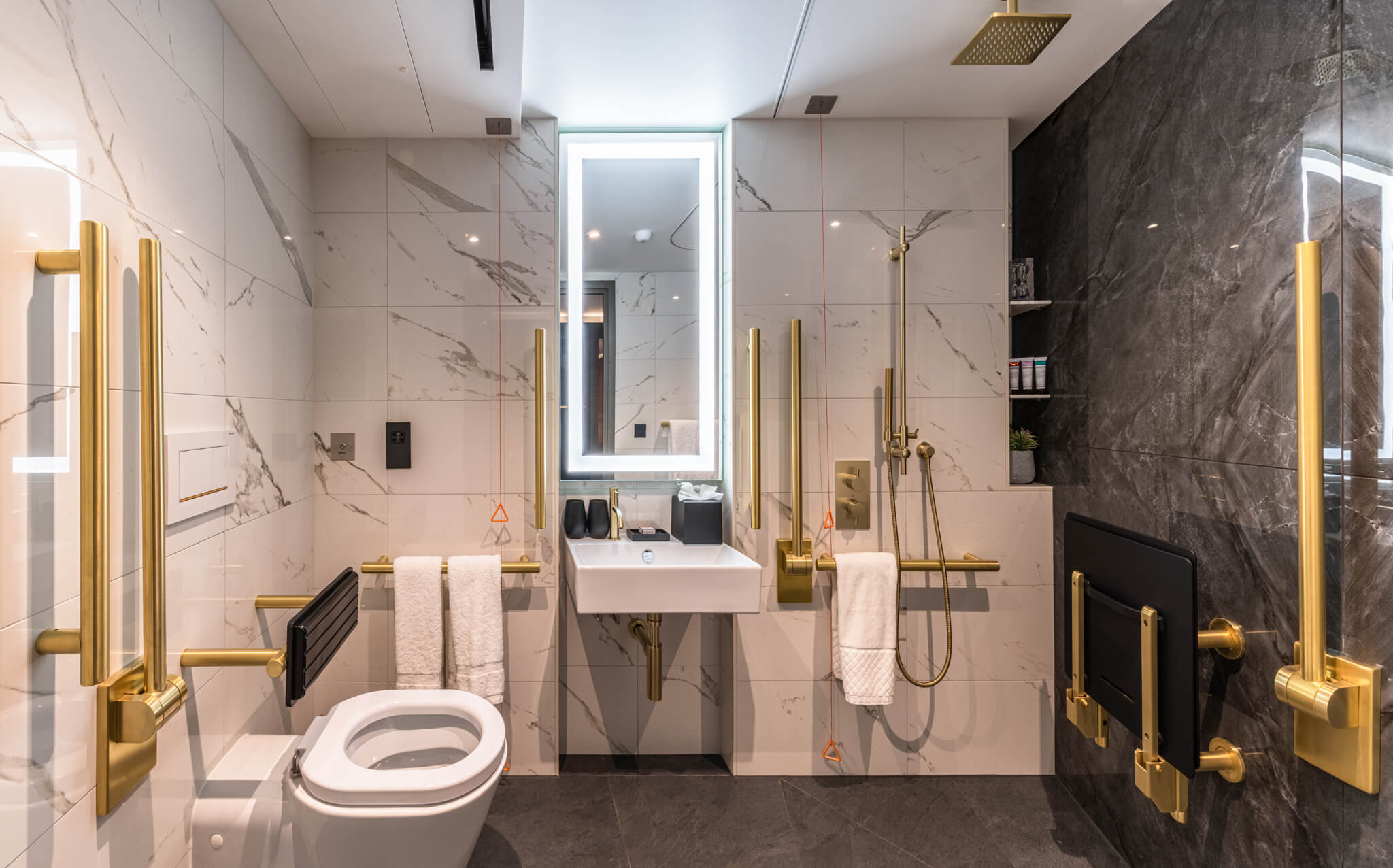 Why the Best Hotels Design Bathrooms for Every Guest